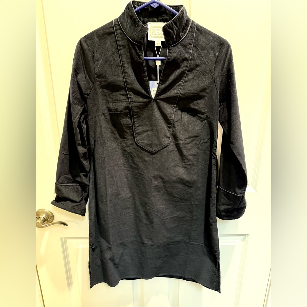 NWT Sail to Sable Black Long Sleeve Tunic, Small.